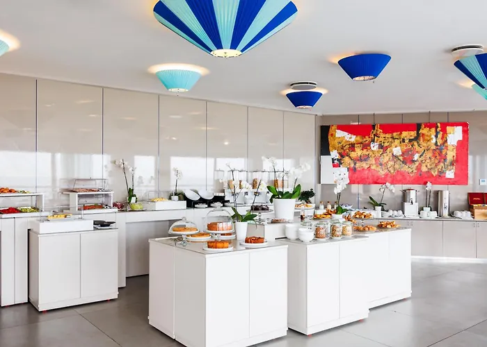 מלון Jr Grande Delle Nazioni בארי