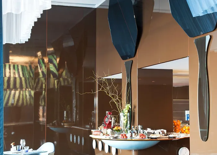 Jr Grande Delle Nazioni מלון