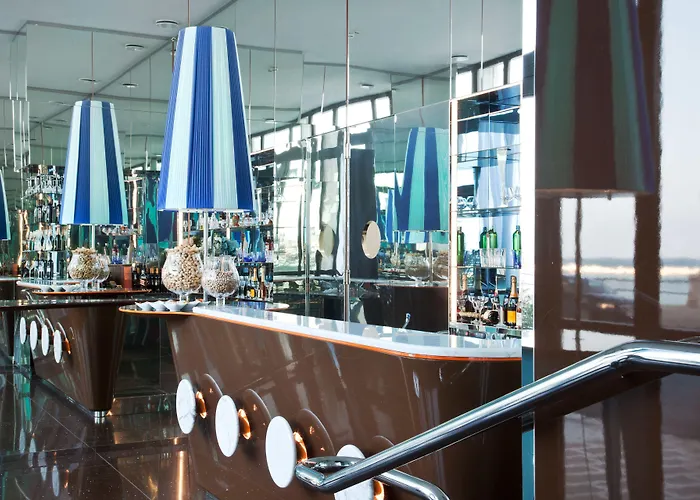 Jr Grande Delle Nazioni מלון בארי